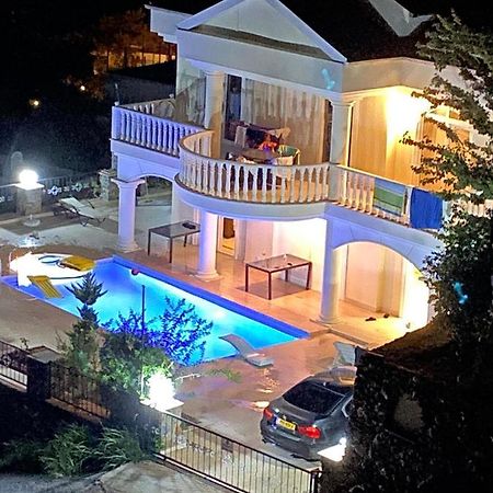 Villa Royal Аланя Екстериор снимка