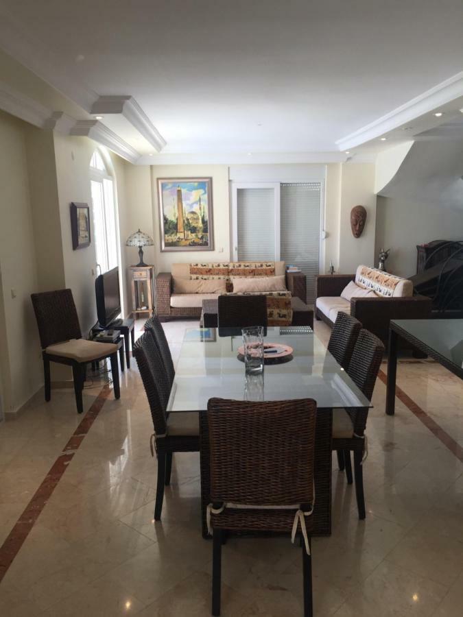Villa Royal Аланя Екстериор снимка