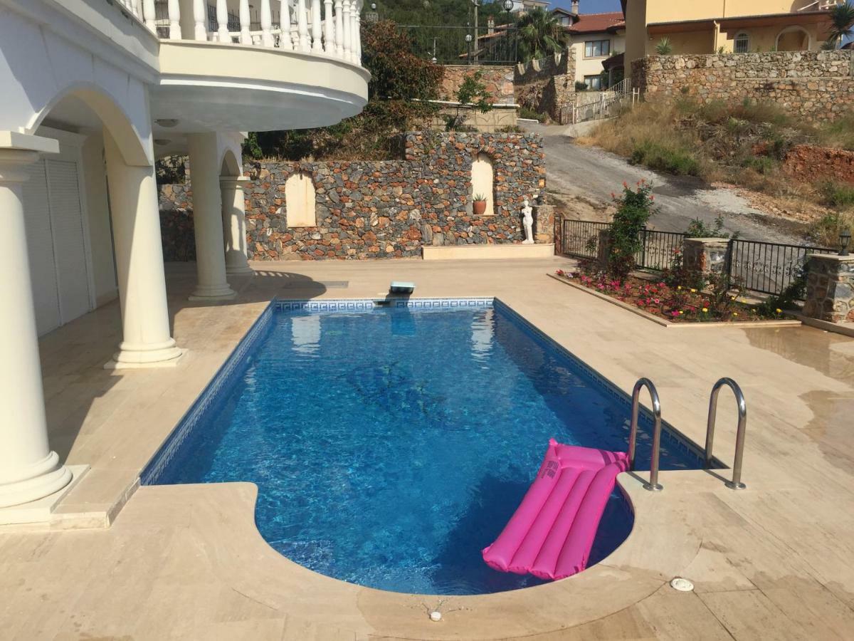 Villa Royal Аланя Екстериор снимка